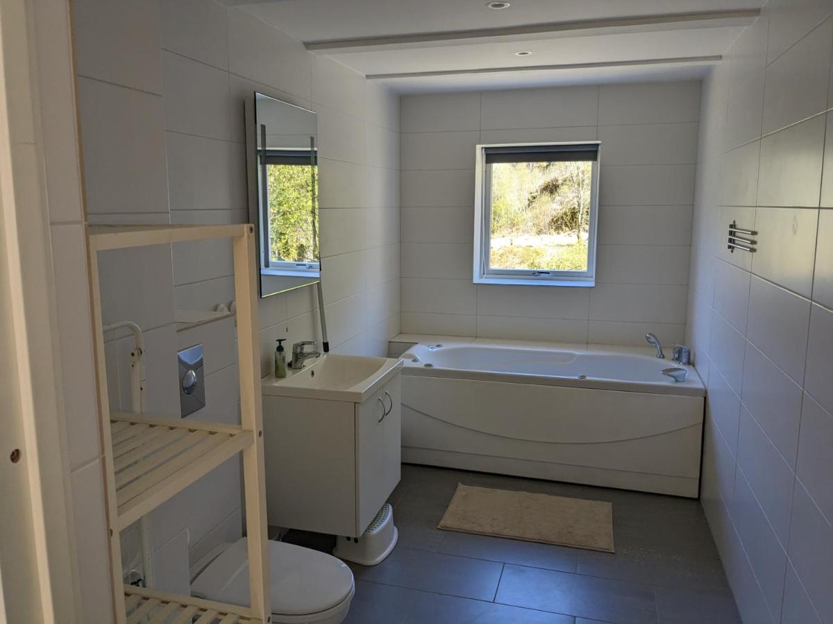 Holiday Home - Your Dream Vacation Awaits In Massfjorden Masfjorden Esterno foto